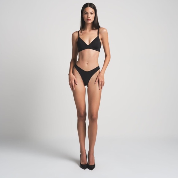 Skims Wireless Form T Shirt Demi Bra Size 34G Size 34DDDD Onyx Black - Picture 1 of 15